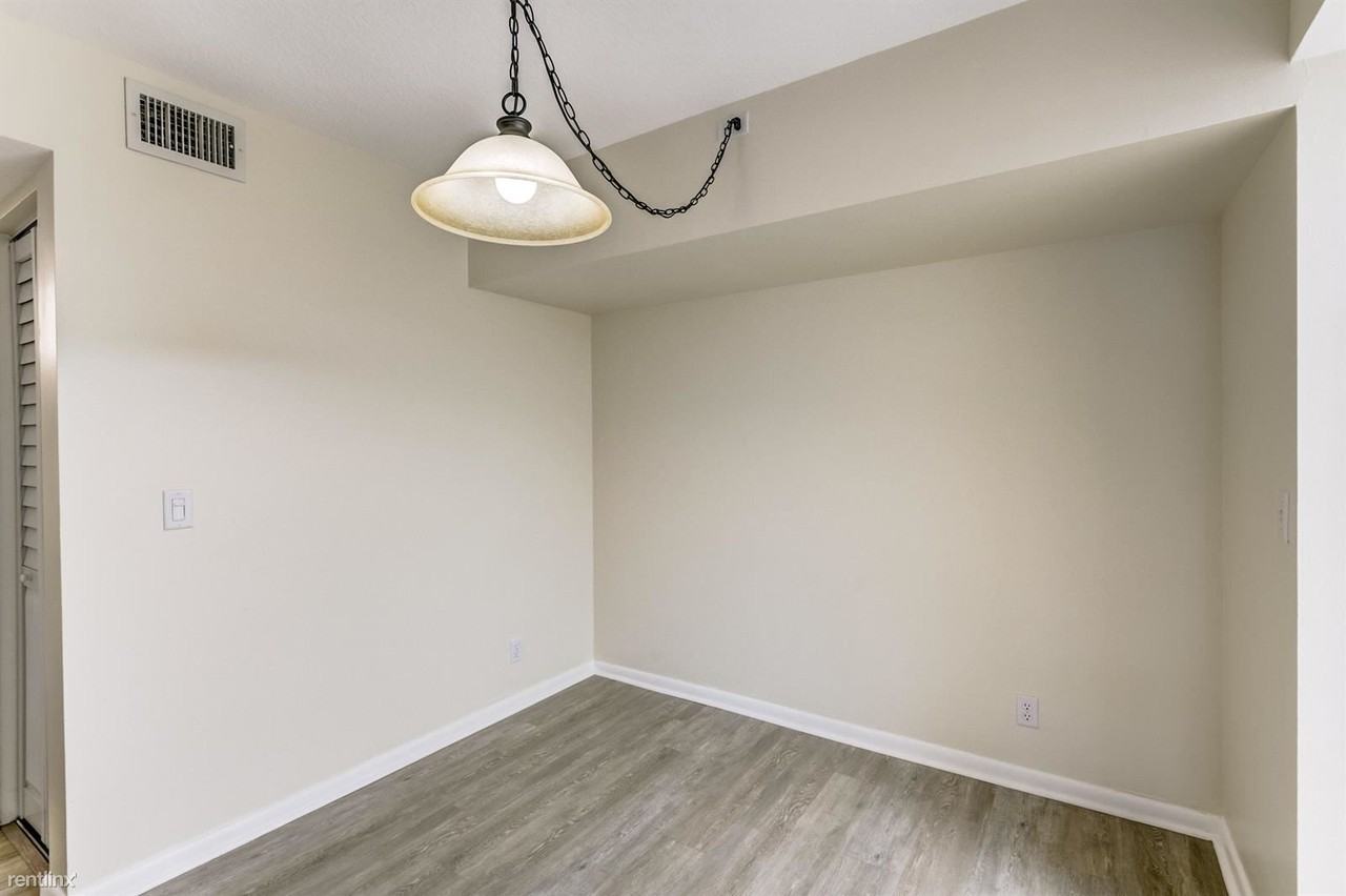 6560 Chasewood Dr - Photo 2 of 10