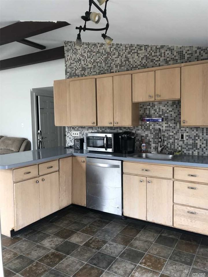 543 Kime Ave - Photo 3 of 16