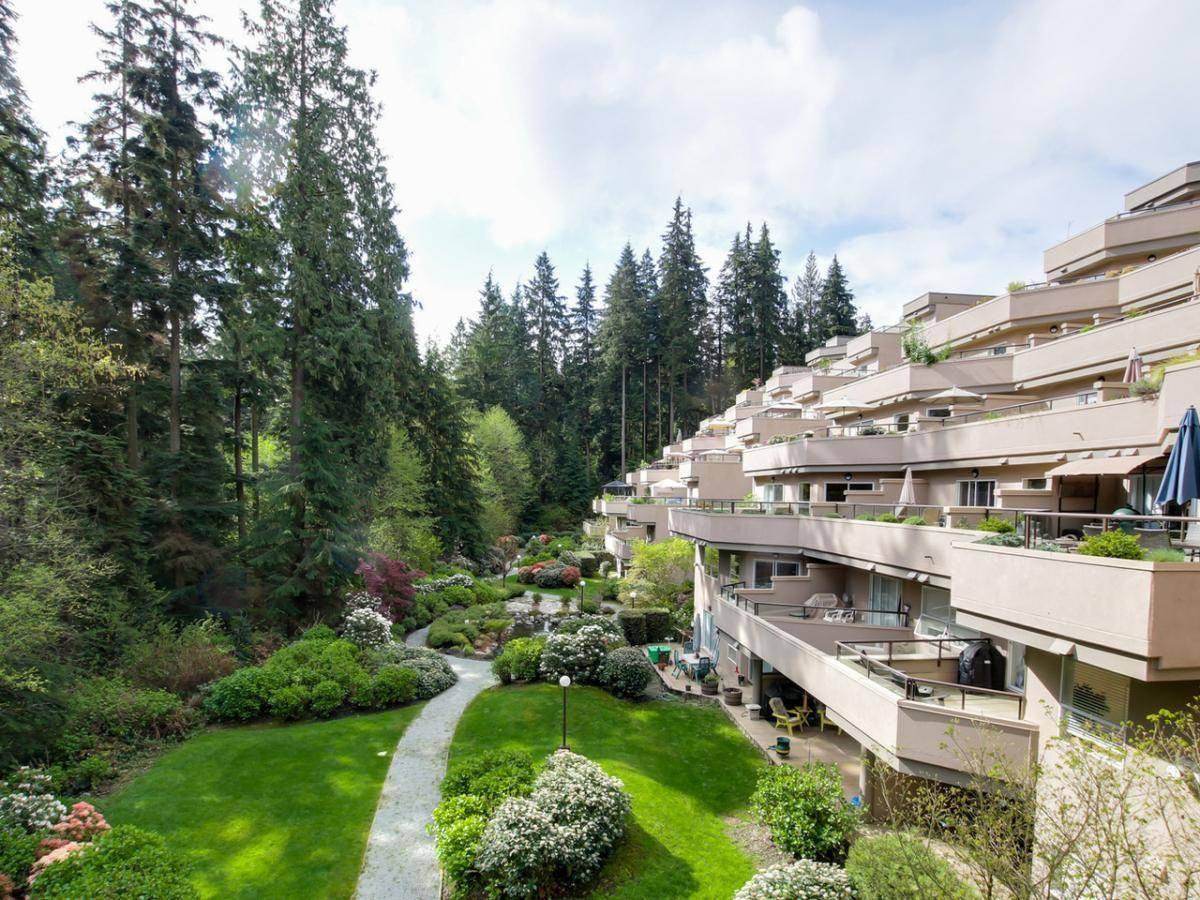 1500 Ostler Court, North Vancouver, BC V7G 2S2 1 Bedroom Condo for