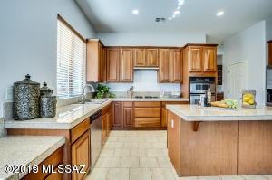 11946 N Copper Sky Pl - Photo 3 of 16