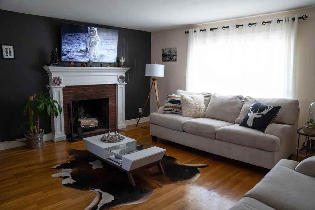 9 Charlotte Rd - Photo 2 of 20