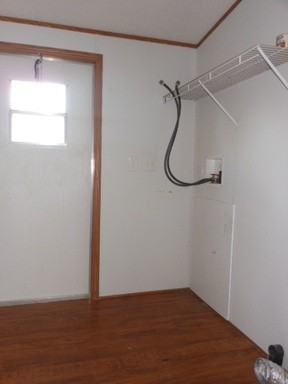 2501 Cosmos Avenue - Photo 2 of 9