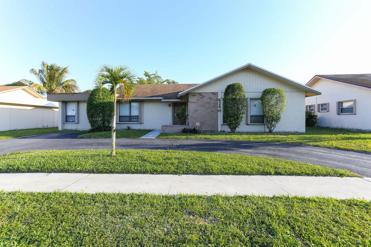 6340 SW 7th St - Photo 2 of 20