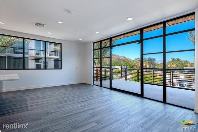 111 N Palm Canyon Dr - Photo 2 of 7