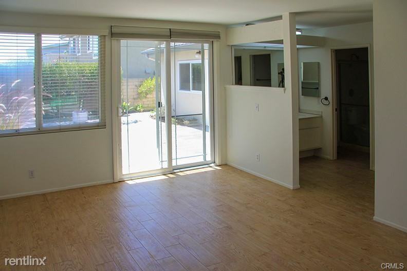 25012 Wilkes Pl - Photo 2 of 8