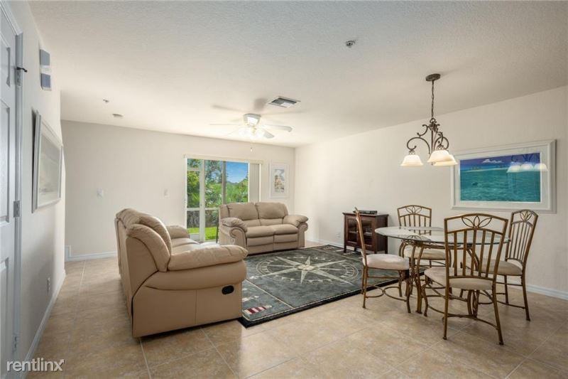 5385 SE Jennings Ln - Photo 3 of 12