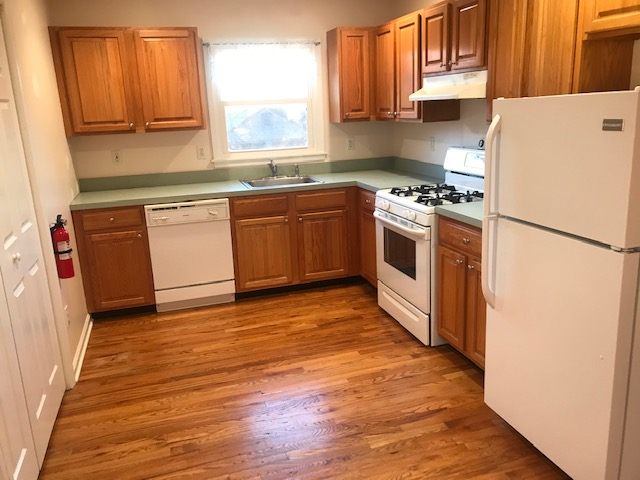 504 Washington Ave - Photo 3 of 6