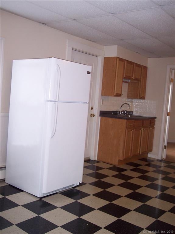 12 Thompson Ct - Photo 3 of 14