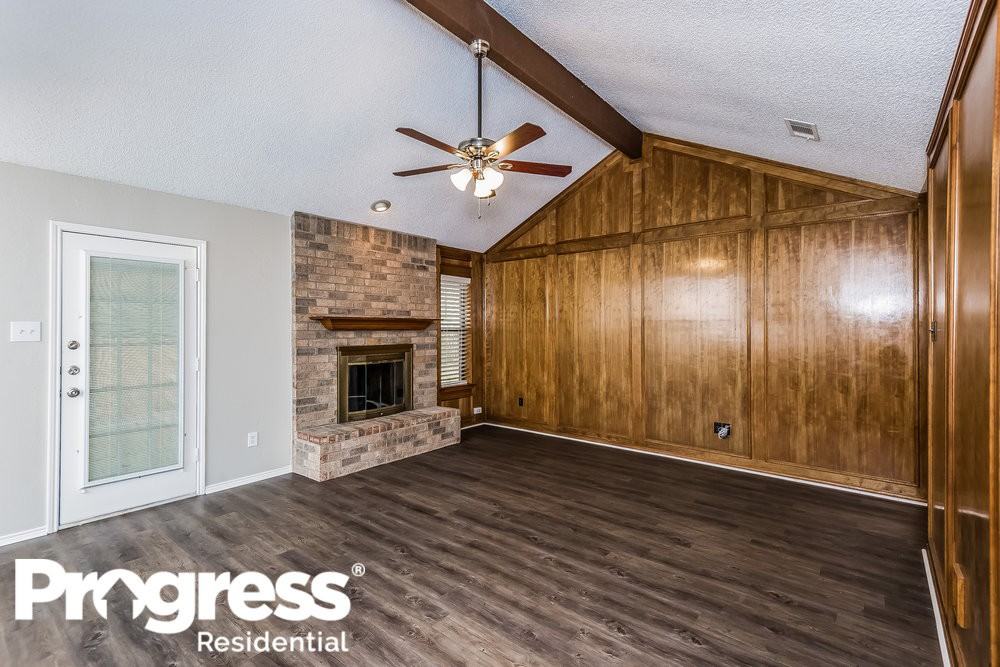 709 Daniels Dr - Photo 3 of 20