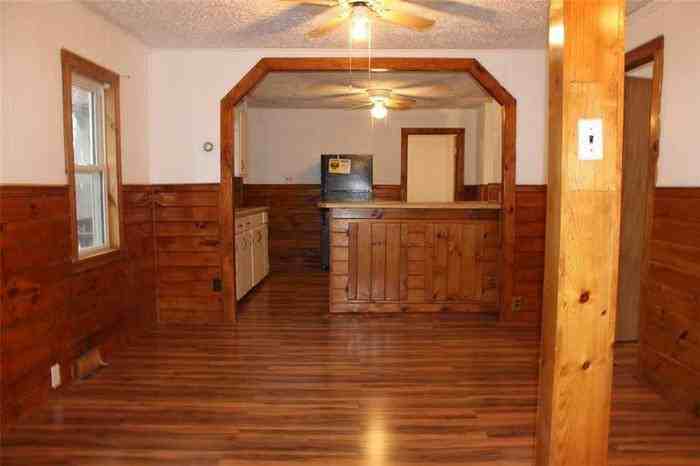 13 Woodland Ave - Photo 3 of 8