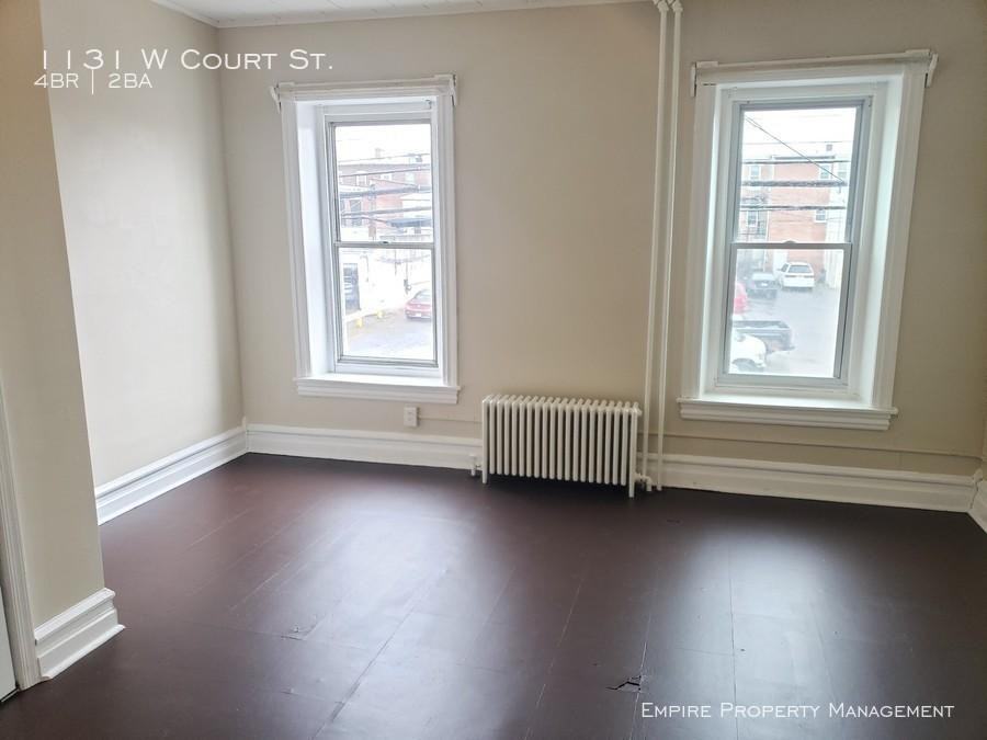 1131 W Court St - Photo 2 of 17