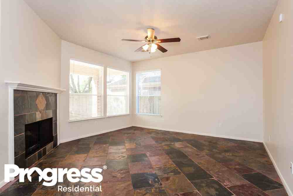 2919 Paisley Meadow Dr - Photo 2 of 23