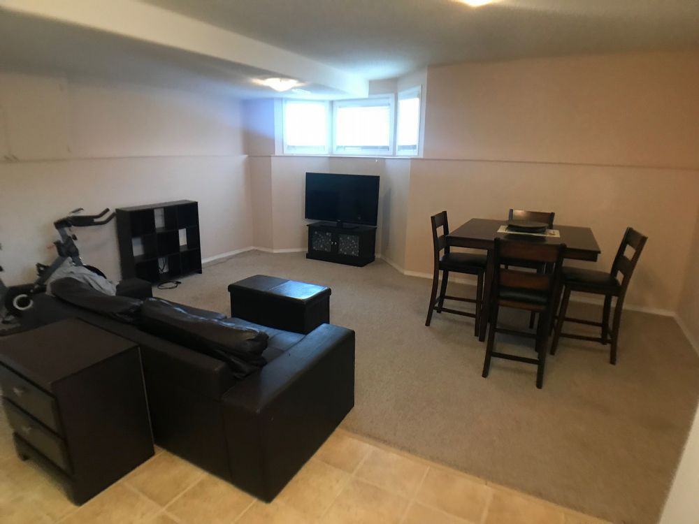 291B Plamondon Dr - Photo 3 of 6