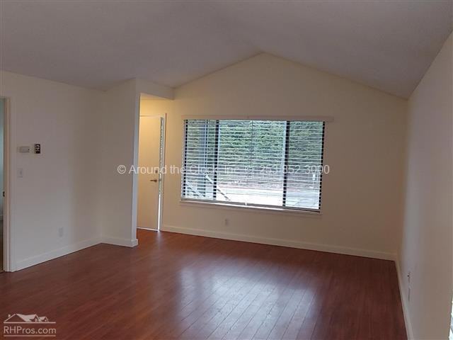 2440 140th Ave Ne #32A - Photo 7 of 9