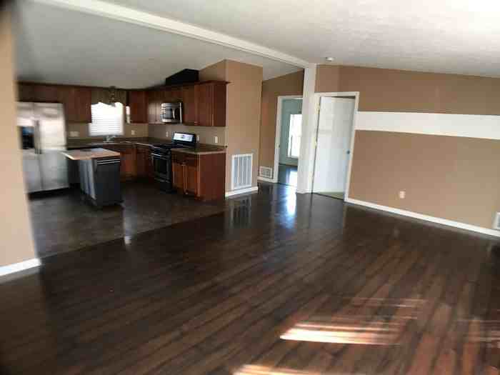 24601 Grant Rd - Photo 2 of 10