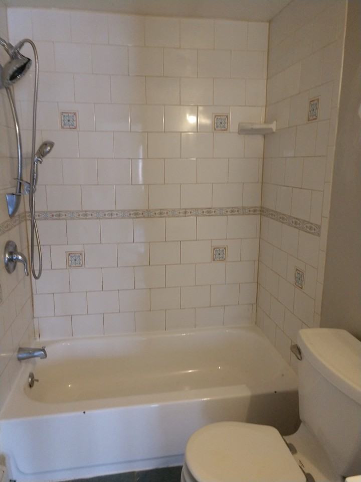 403 Deerfield Lane #A - Photo 2 of 4