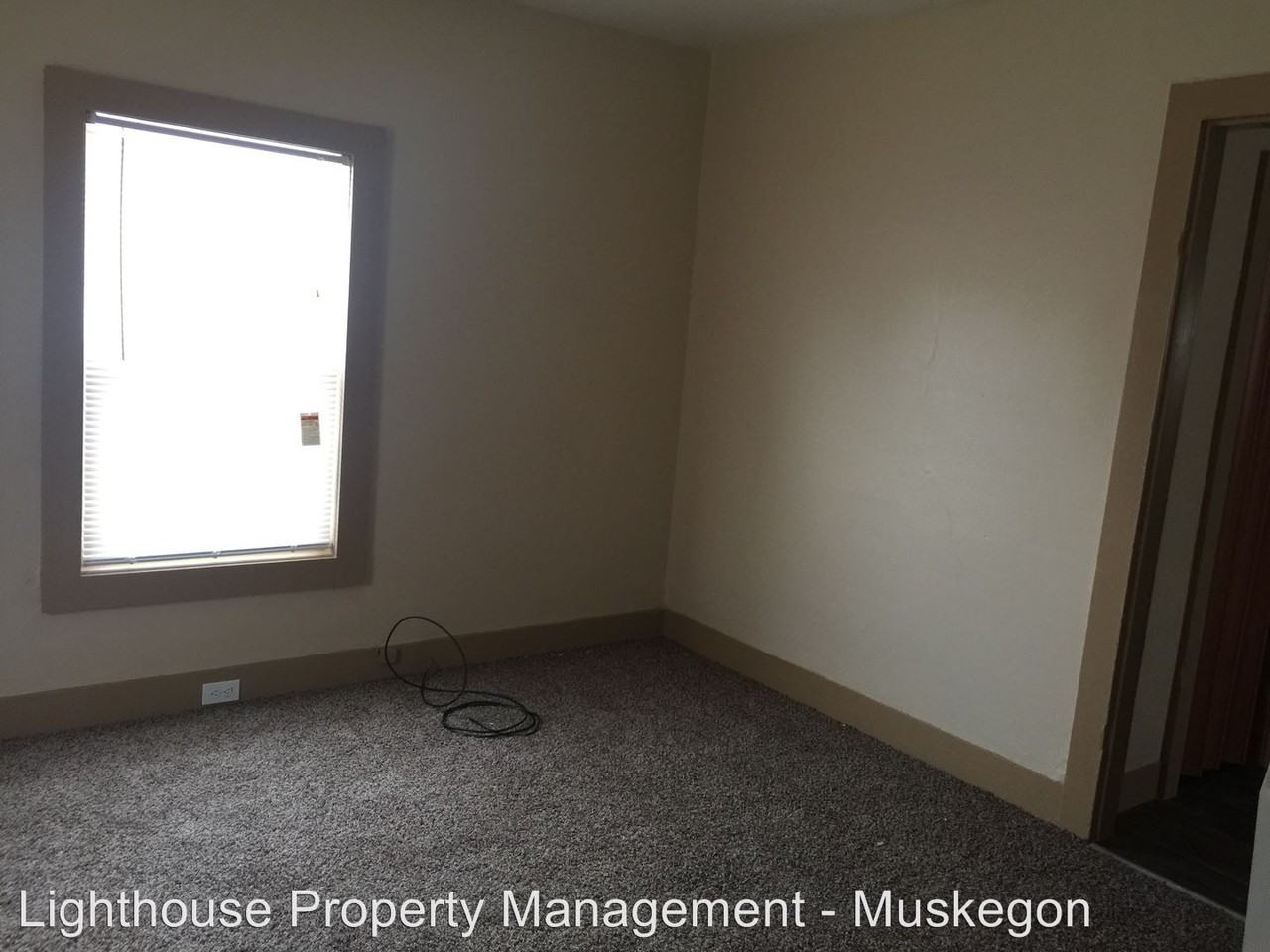 391 Monroe Avenue - Photo 2 of 6