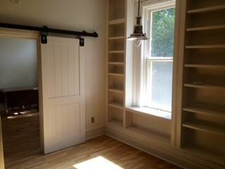 433 Mapleton Ave - Photo 3 of 6