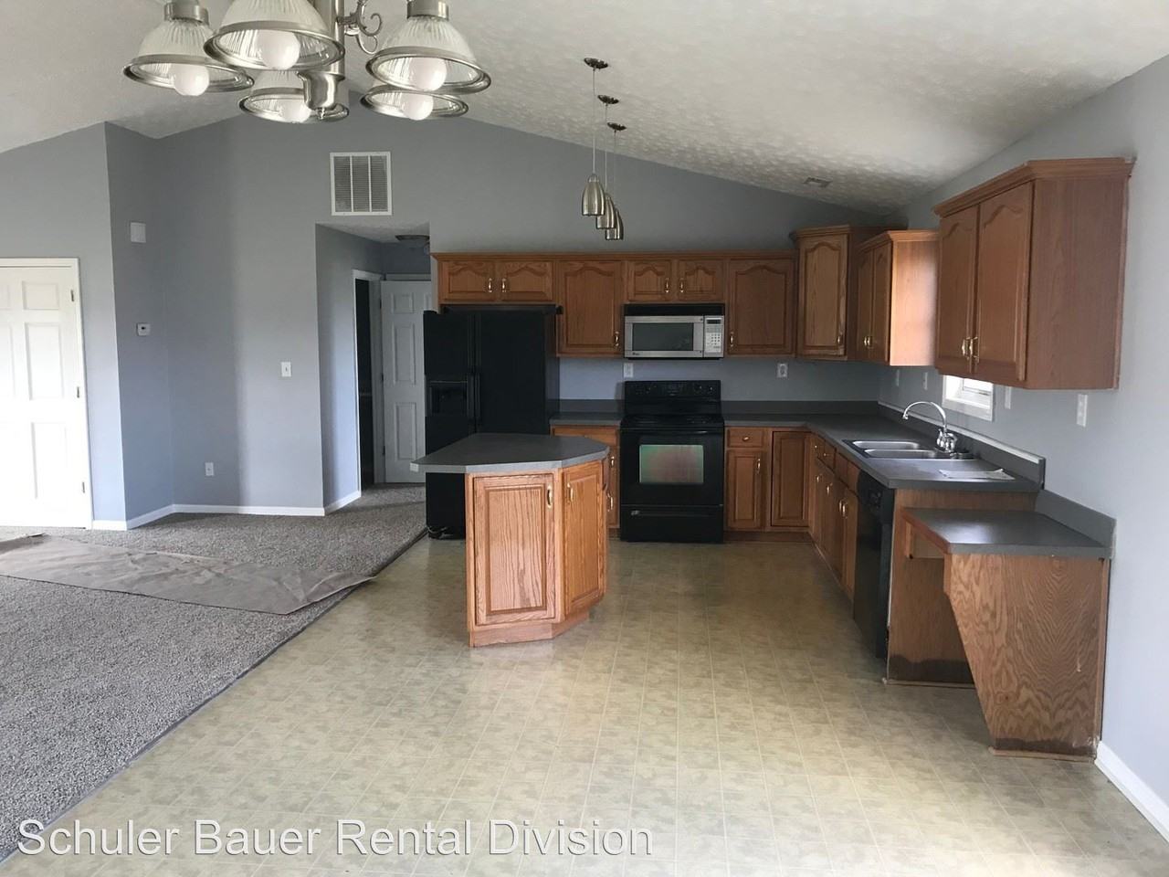 13311 Bennettsville Rd - Photo 3 of 19