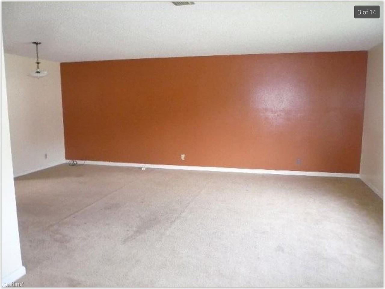 1902 Collegiate Cir - Photo 3 of 9