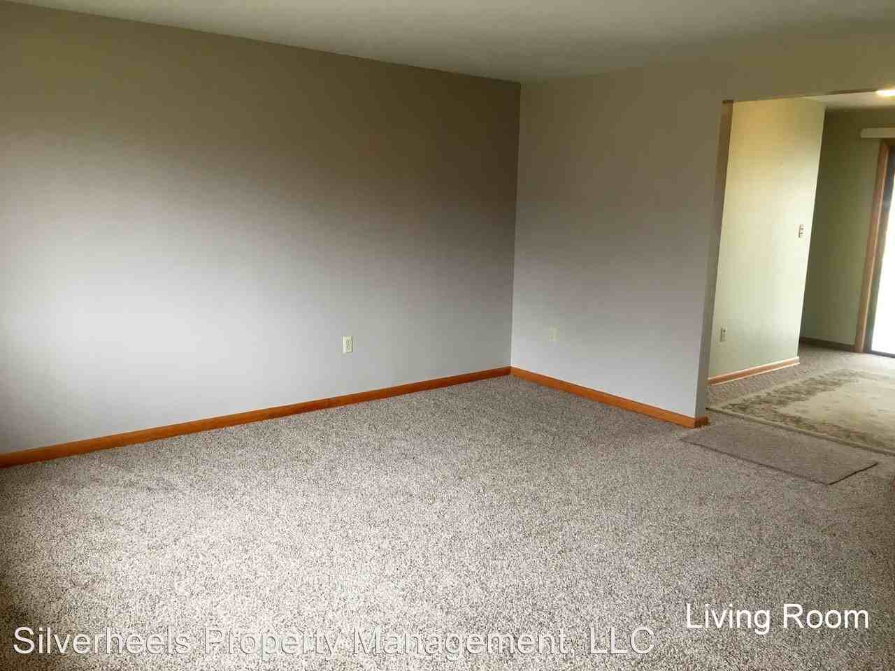 1457 Patricia St - Photo 3 of 20