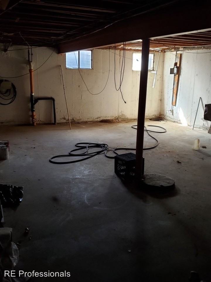 297 S Ursula St - Photo 3 of 19