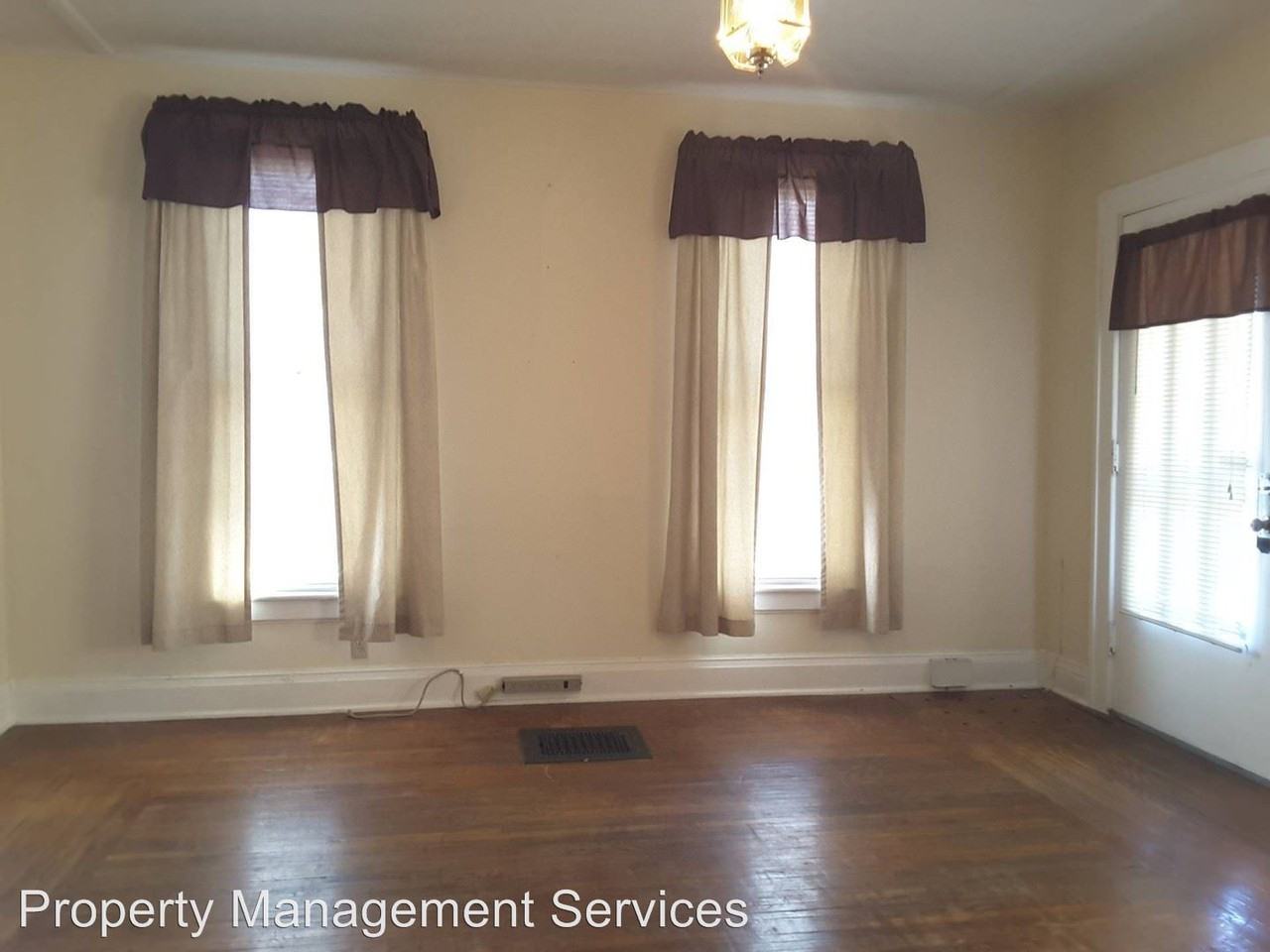 406 Jefferson St - Photo 3 of 28