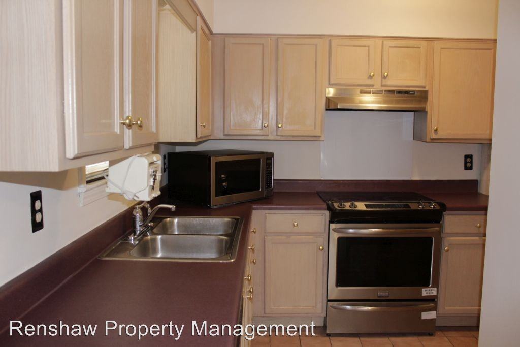 1317 Royal Oaks Cove - Photo 3 of 14