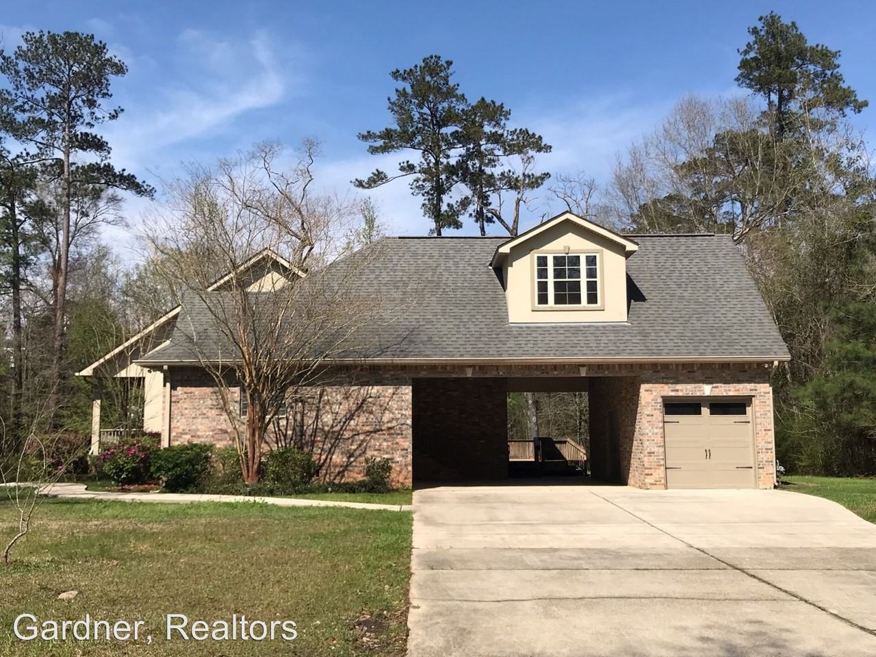 19 Willow Dr - Photo 3 of 33