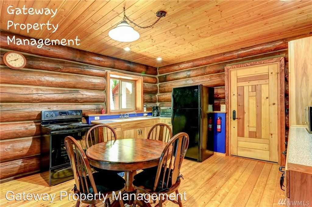 541 N Duckabush Dr - Photo 2 of 24