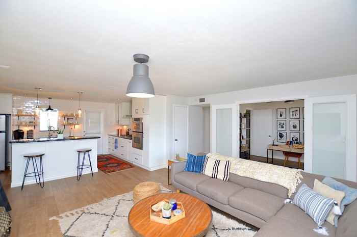 1018 E Marigold Ln - Photo 2 of 24