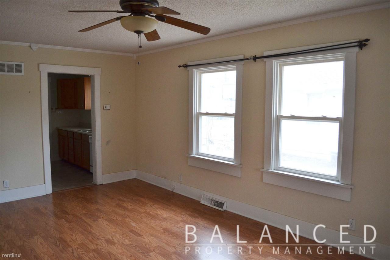 1138 Ne Winfield Ave - Photo 3 of 10
