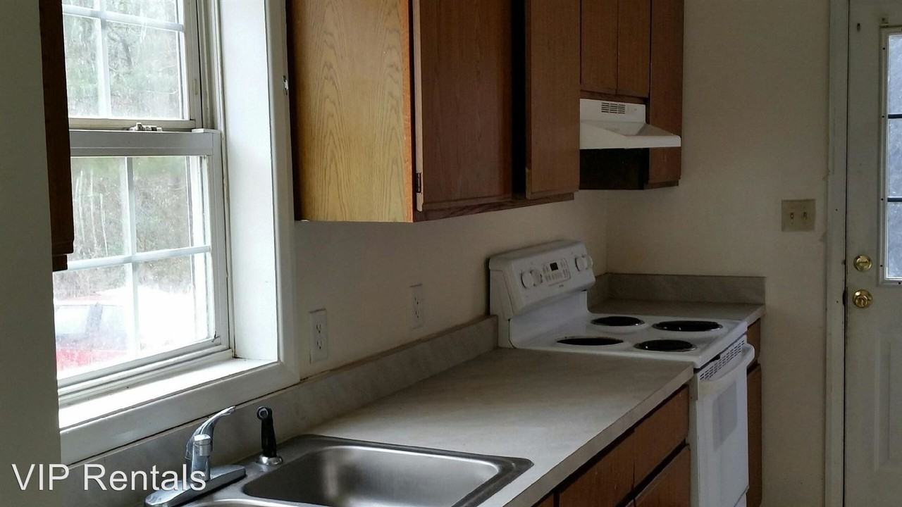 249 Doggett Ln - Photo 3 of 4