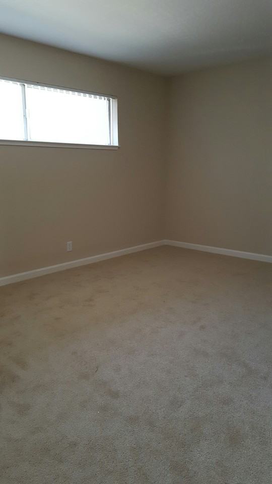 407 Acalanes Dr - Photo 3 of 4
