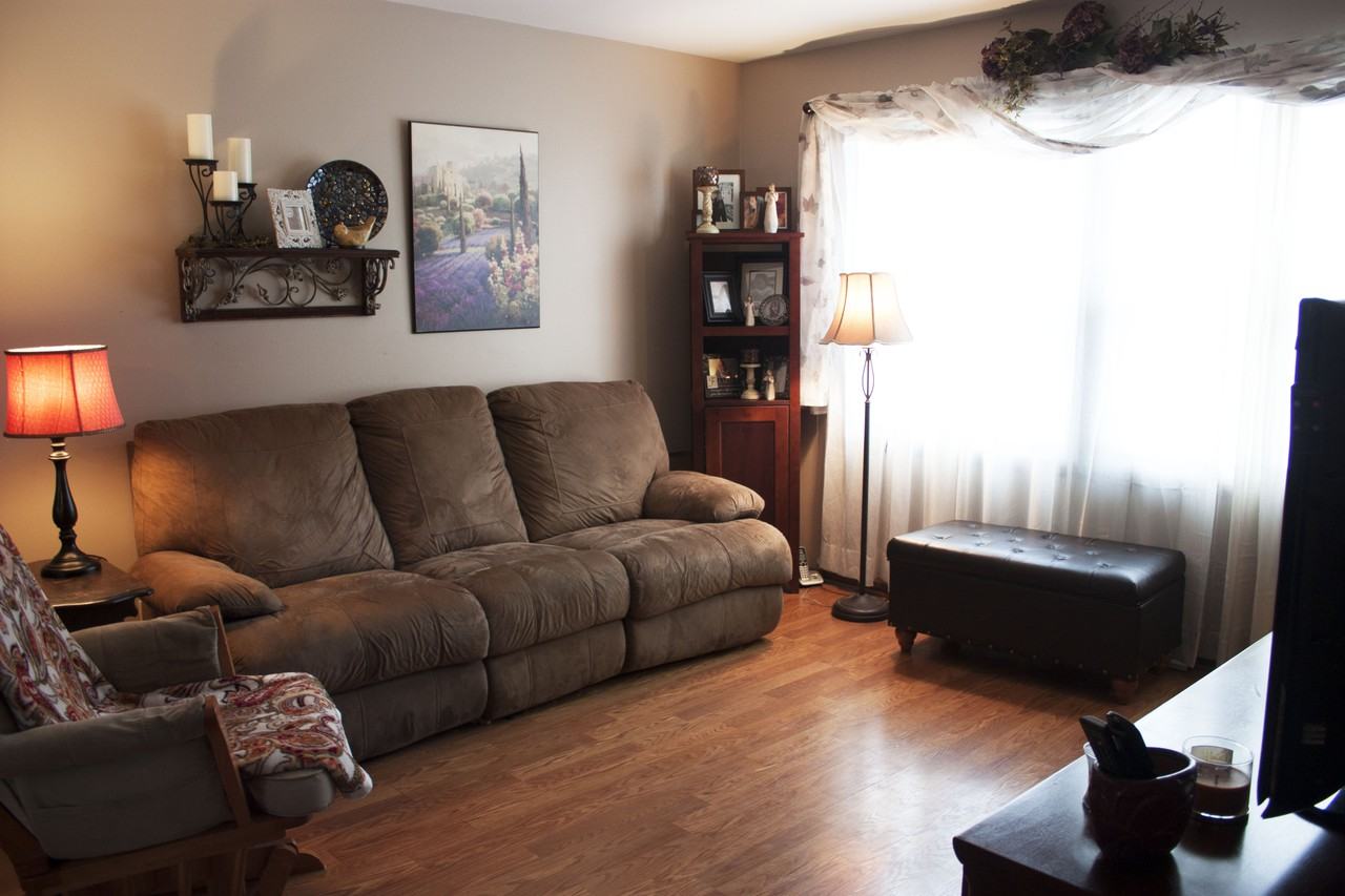 W63 N14332 Washington Ave - Photo 3 of 10