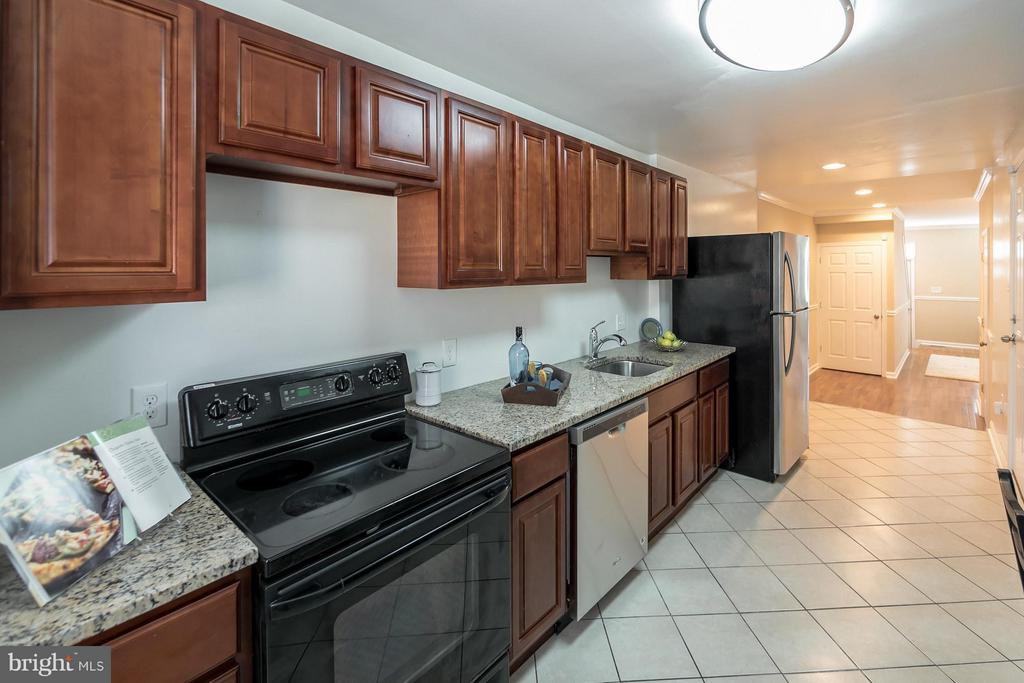 1222 E Eager St - Photo 2 of 11