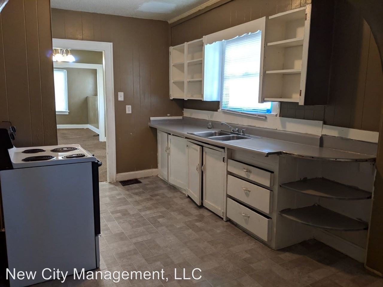 4335 Chestnut Ave - Photo 3 of 9