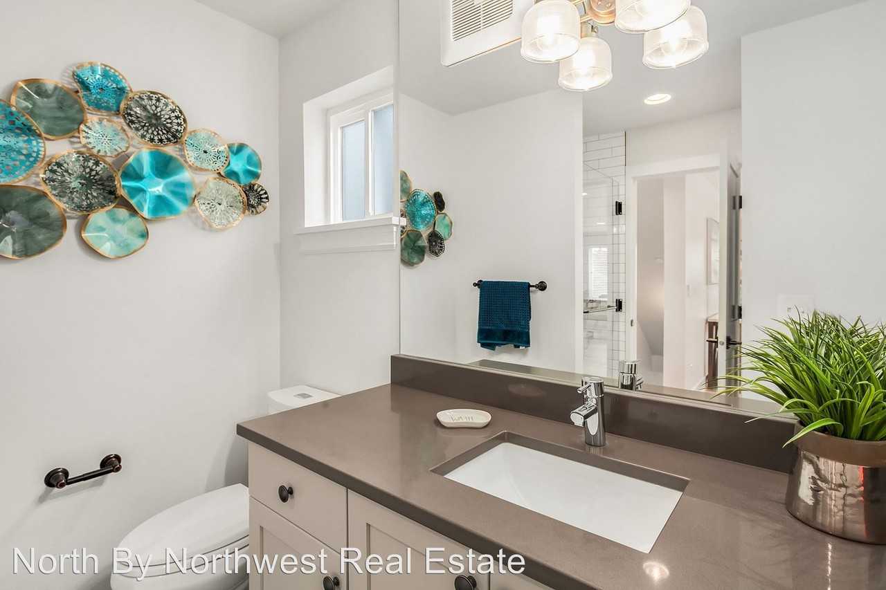 6710 Carleton Ave S #C - Photo 3 of 12