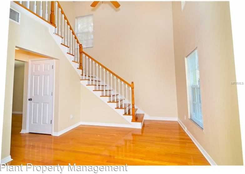 3336 S Sterling Ave - Photo 2 of 10