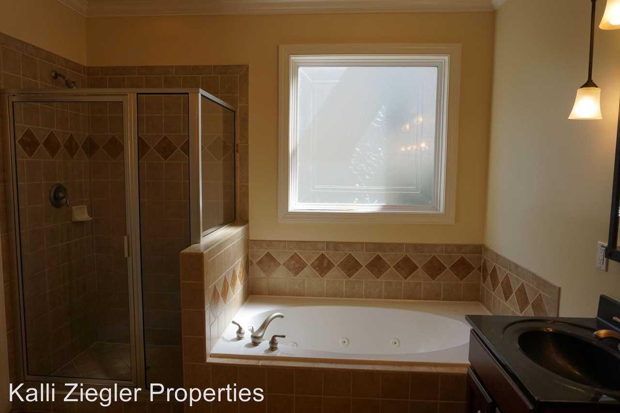 736 Kensington Park Rd - Photo 2 of 31