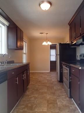 2819 Lumpkin Rd - Photo 3 of 15