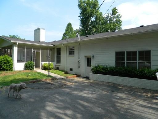 2412 Bellevue Manor Dr - Photo 2 of 24