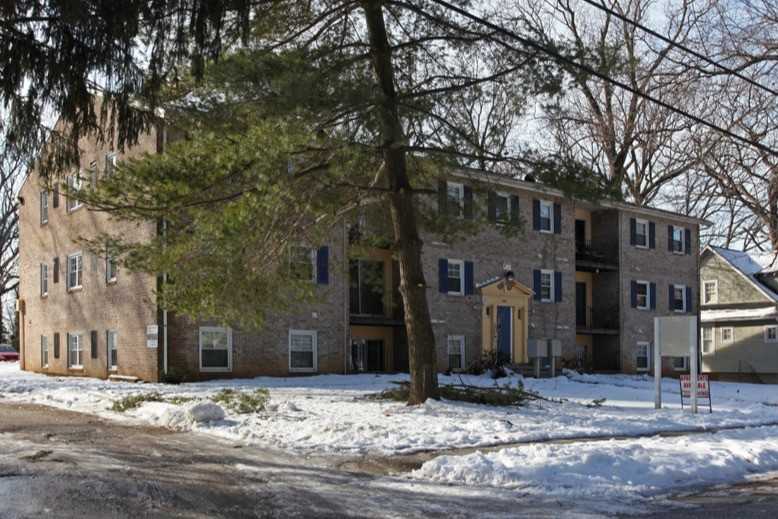 5009 Norwood Ave - Photo 2 of 37