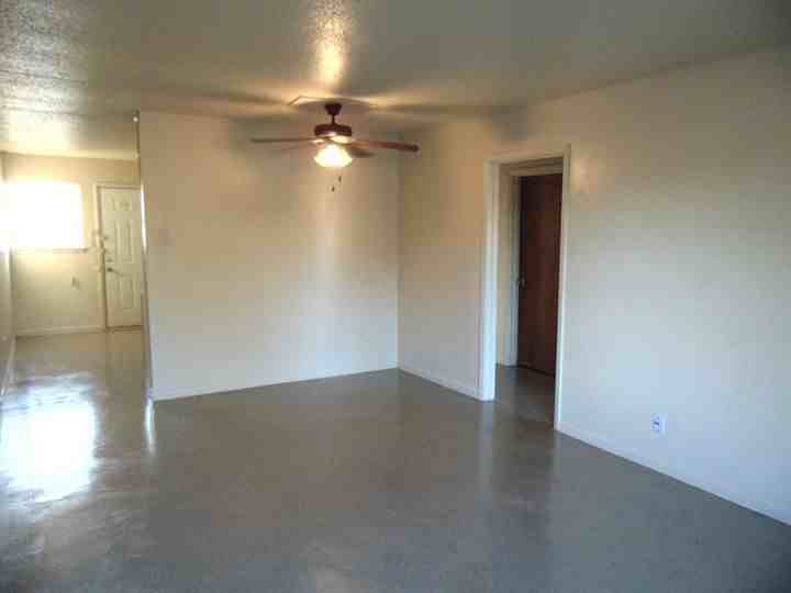 112 Concrete Cir #16 - Photo 2 of 5