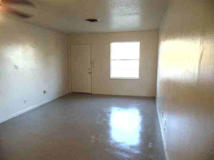 112 Concrete Cir #16 - Photo 3 of 5