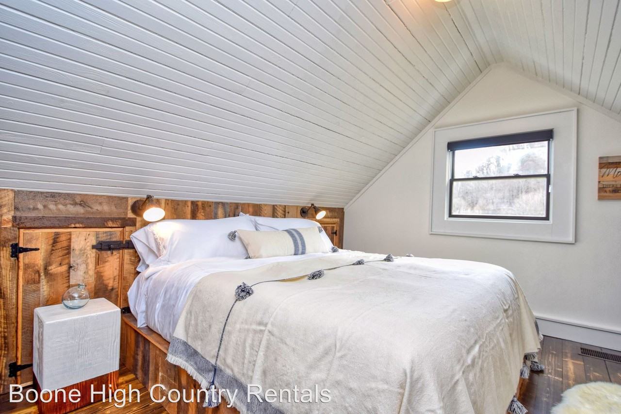 3244 Old US Hwy 421 - Photo 2 of 24