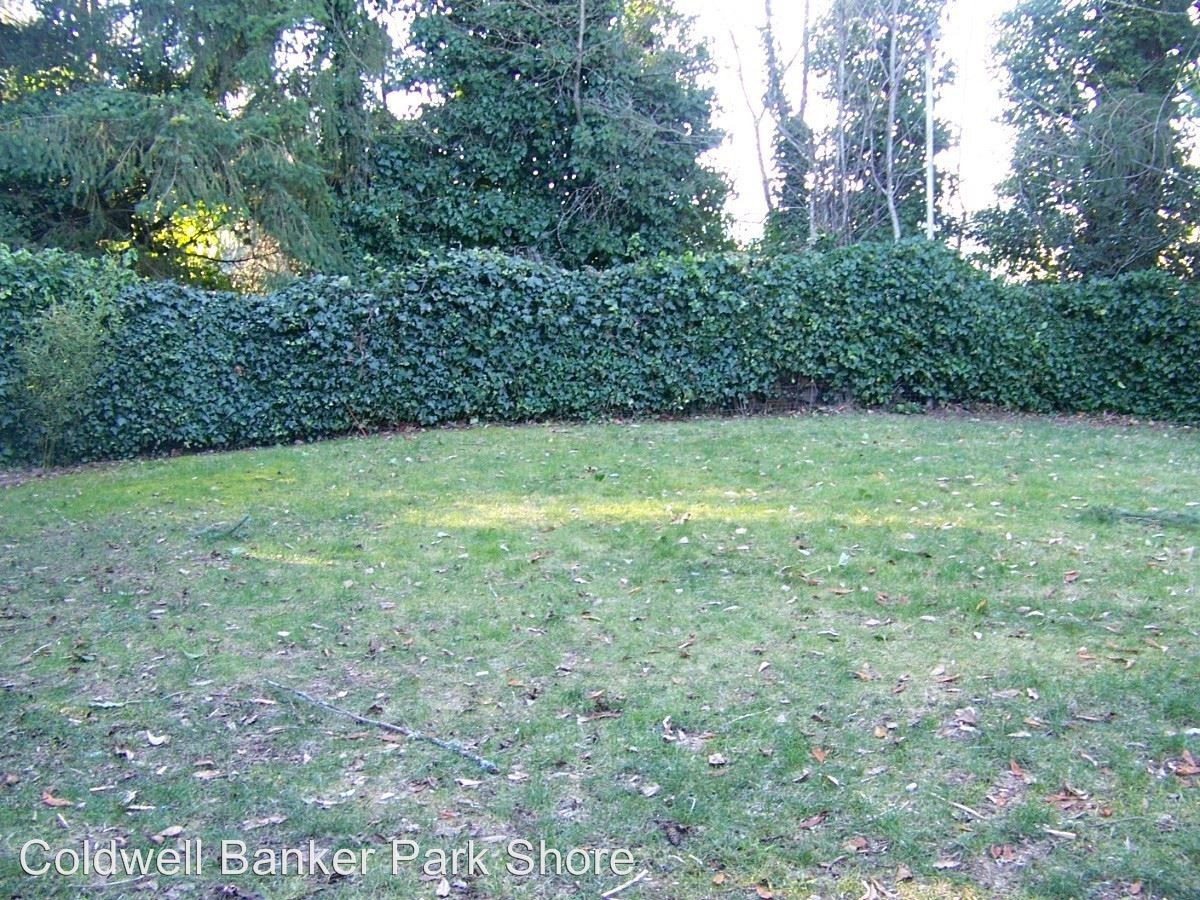 345 Dora Ave - Photo 2 of 12