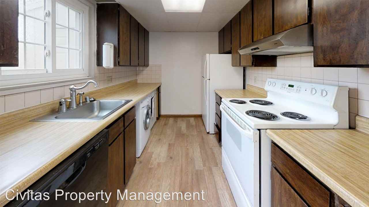 1457 136th Ave #5 - Photo 3 of 11