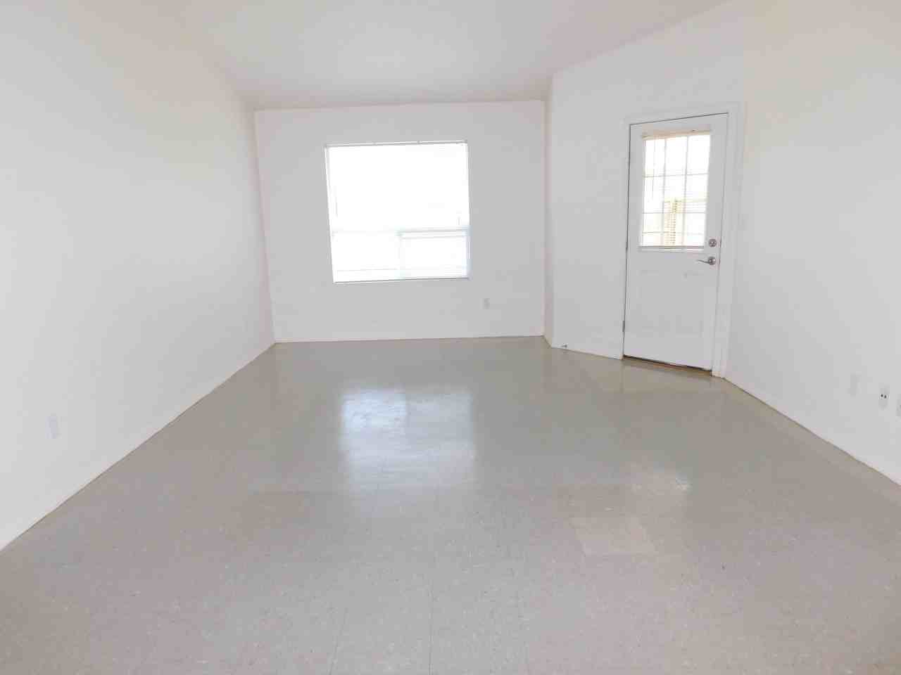 75 Cyrilla Ct - Photo 2 of 10