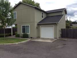 featured image of 1381 Se M St